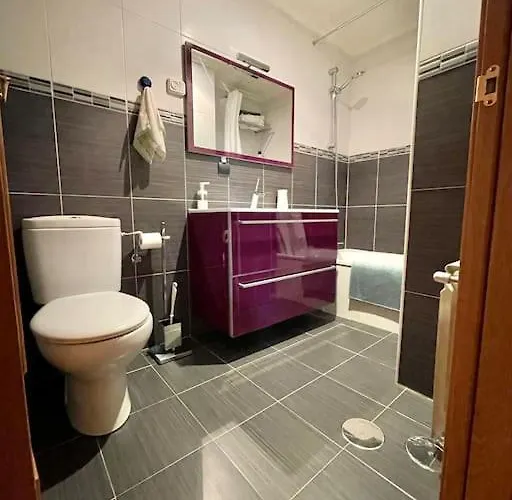 Apartment Banksy Reinosa